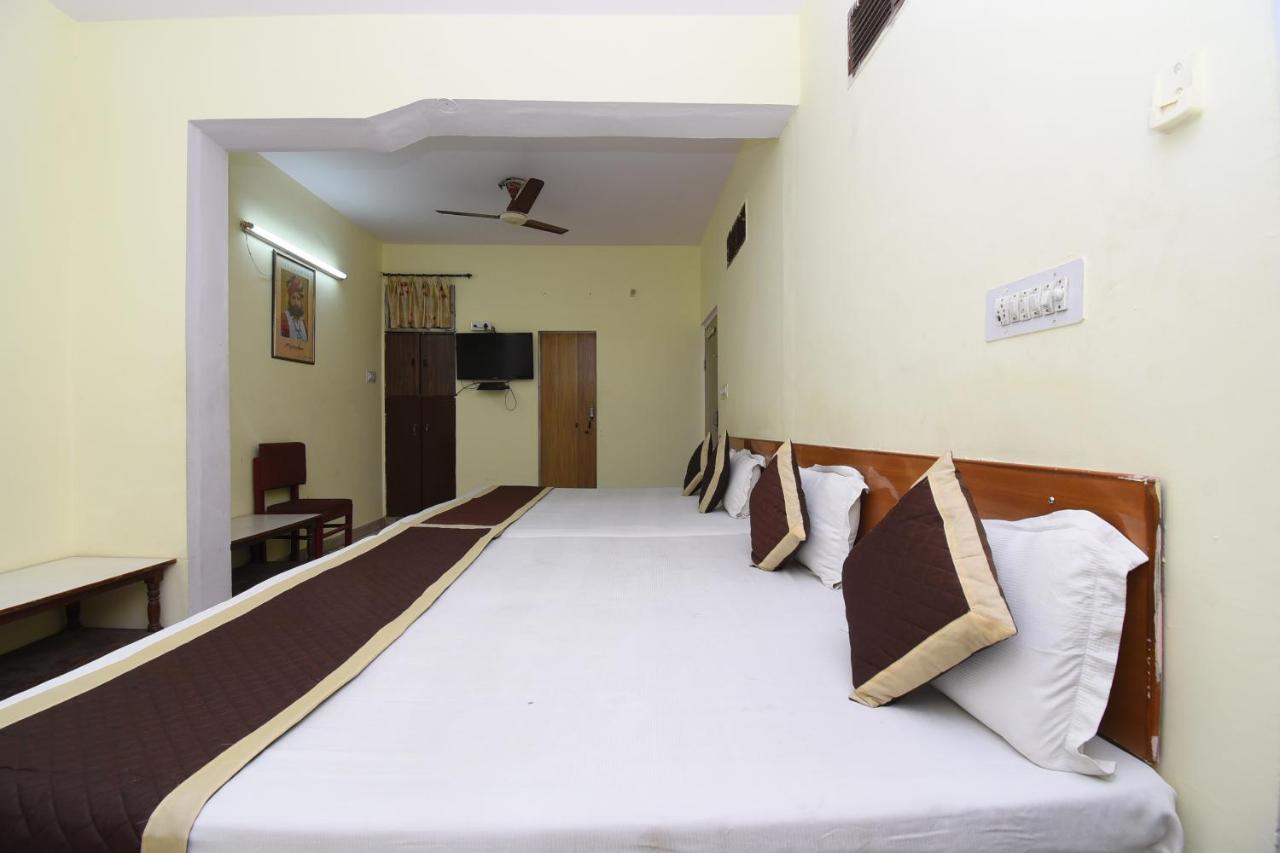 Hotel Jaipur Achrol Kültér fotó