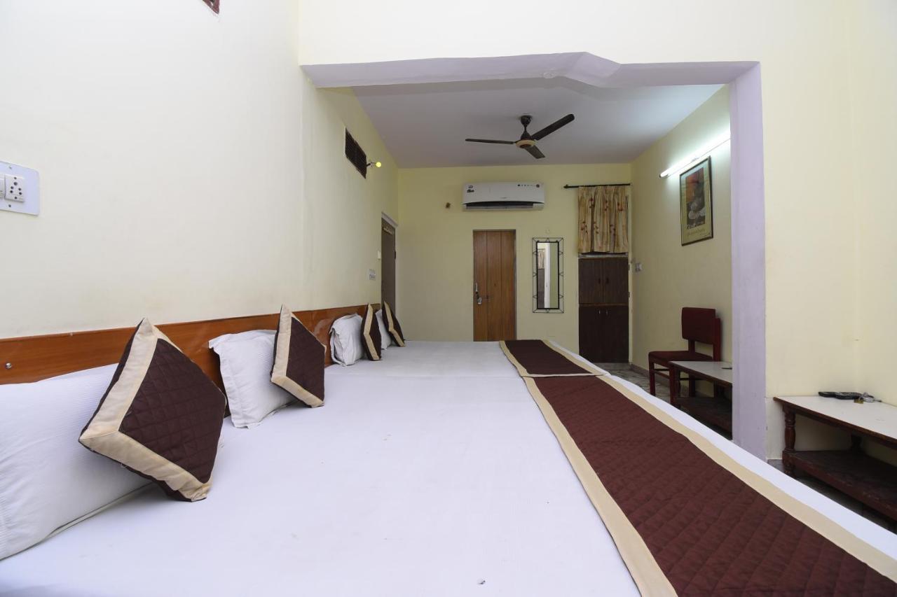 Hotel Jaipur Achrol Kültér fotó